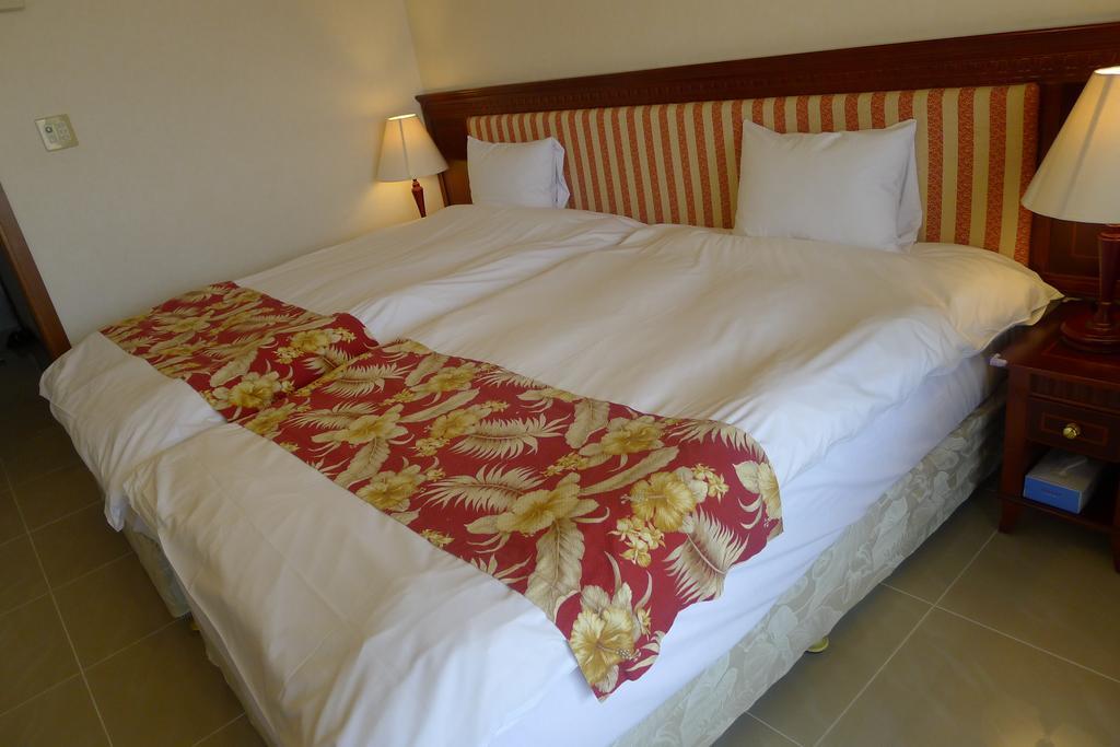 Seaside Hotel The Beach Chatan Chambre photo